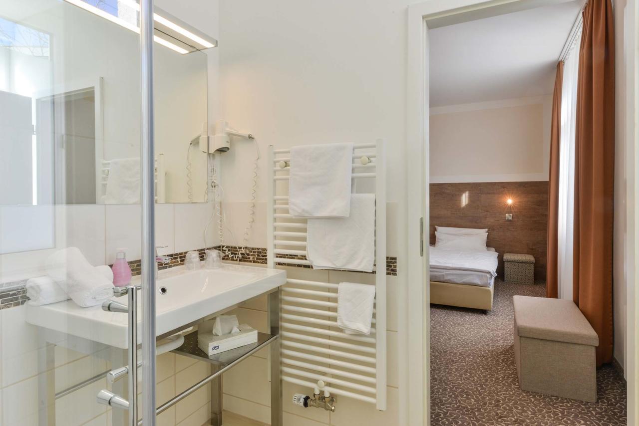Hotel Primavera Parco Fürth Extérieur photo